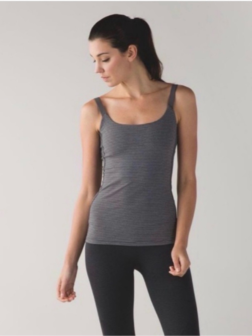 Lululemon Gray Striped Scoop Neck Tank Top EUC